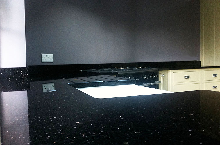 Star Galaxy granite Kitchen – Featuring upstands and drainer grooves Star Galaxy granite Kitchen