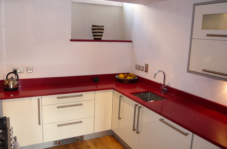 Eros Stellar Silestone kitchen – Engineered Quartz basement kitchen by Think Kitchens Eros Stellar Silestone kitchen